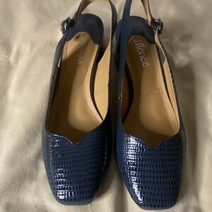 J. Renee Navy Blue Patent Leather Slingback Block Heels Square Toe Buckle 9M